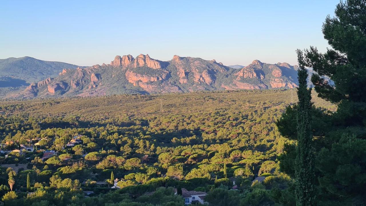 Corniche Du Paradis Bed and Breakfast Roquebrune-sur-Argens Exterior foto