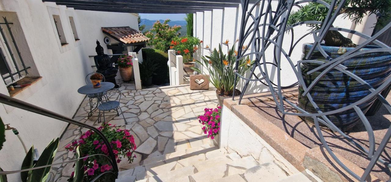 Corniche Du Paradis Bed and Breakfast Roquebrune-sur-Argens Exterior foto